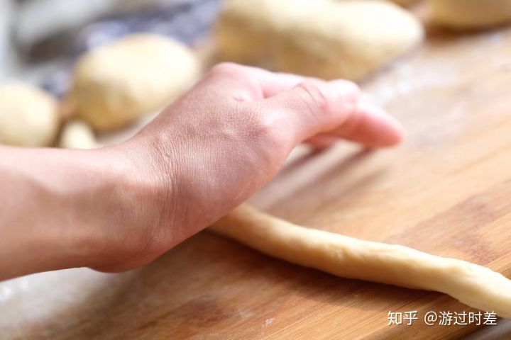 他说没烤箱做不了糕点面包,我说可以