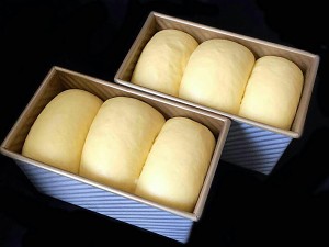 【万能吐司配方（超详细步骤）的做法步骤图】淡然-微笑-制作