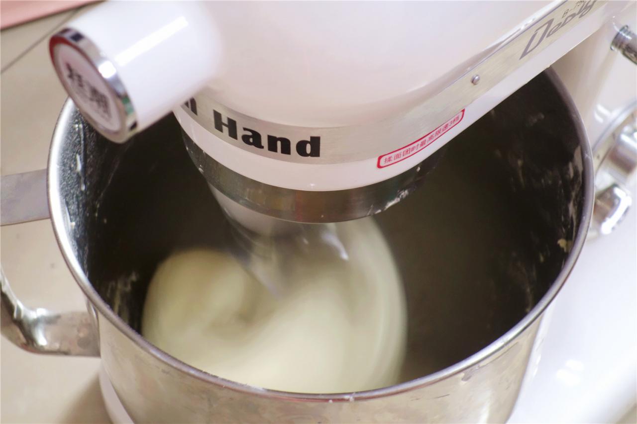 【酸奶奶油吐司的做法步骤图，怎么做好吃】啊呜511-制作