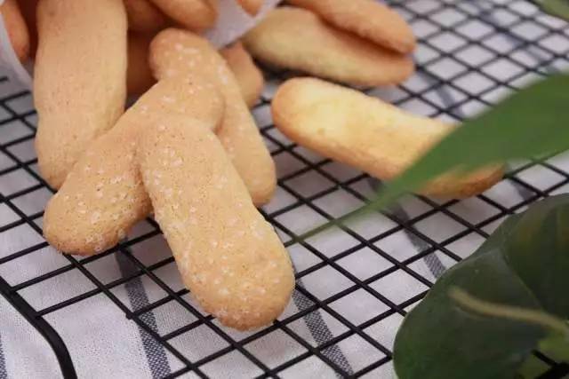 曲奇和饼干有什么区别?