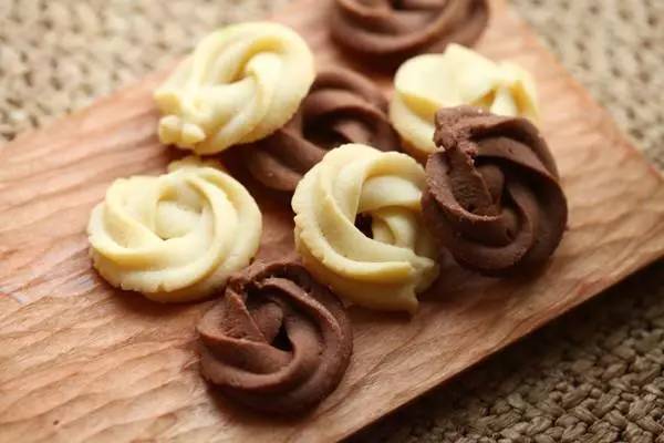 曲奇和饼干有什么区别?