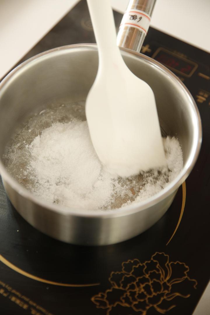 为什么你焦糖布丁总做不好?也许是不会熬糖!