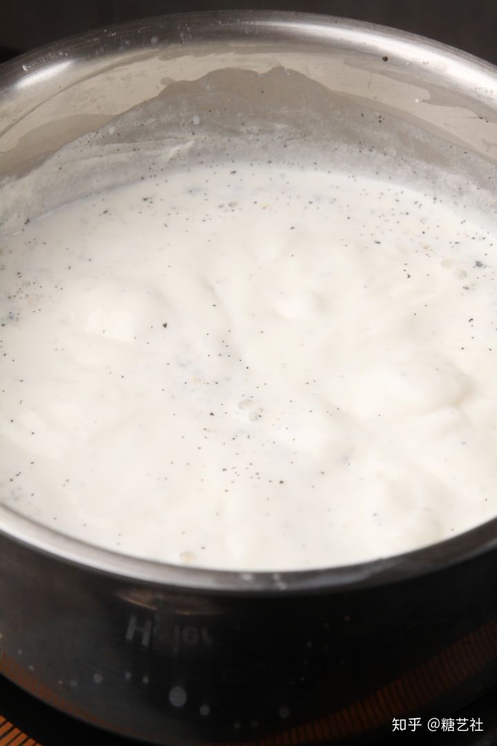 奶油霜吃多会腻?3款高级奶油霜配方帮你搞定!