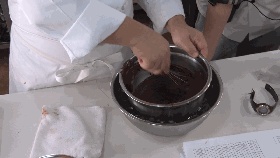 如何做好吃的巧克力?好的巧克力要满足这5点!少一个都不算~