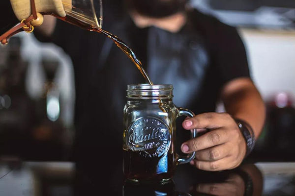 如何做出2000杯中只有1%成功率的手冲咖啡?3个阶段...