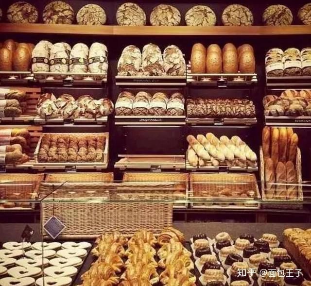 手工烘焙房和连锁面包店的竞争优势