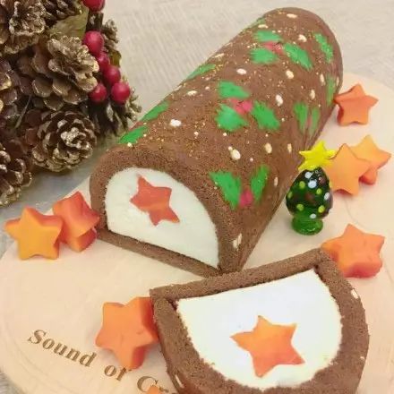 这个小姐姐做的蛋糕卷美到哭！蛋糕卷上的艺术与故事?