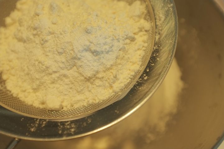 磅蛋糕,就该换个松软少油的姿势。