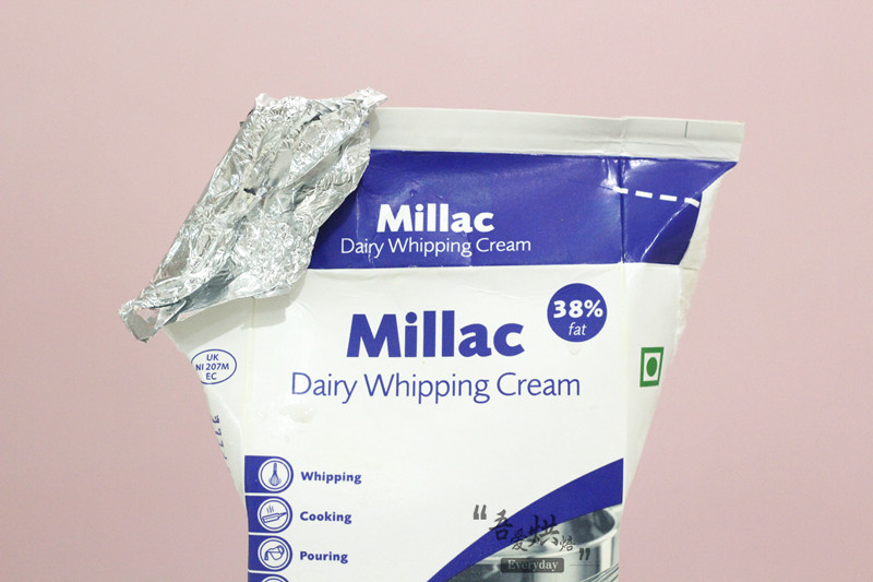 如何区分动物奶油和植物奶油？动物奶油与植物奶油的区别 两种淡奶油的区别