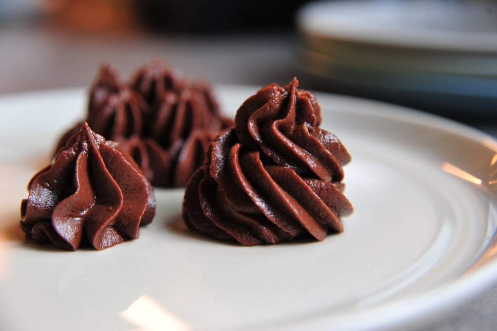 巧克力卡士达酱 制作方法