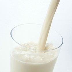 奶粉和牛奶在烘焙中的作用，奶粉能代替牛奶吗？