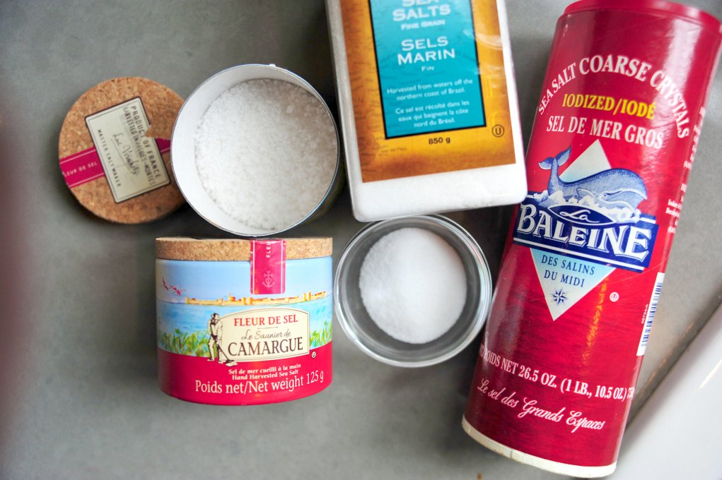 盐在面包配方里担任怎样的角色？