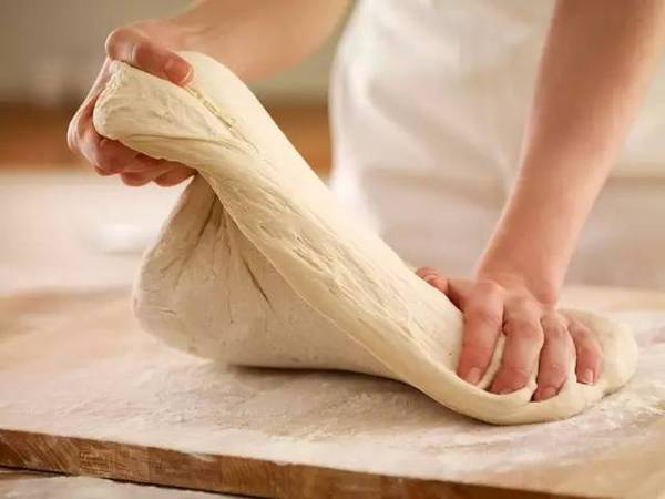 揉面团手法 面团的15个你不能不知道的技能