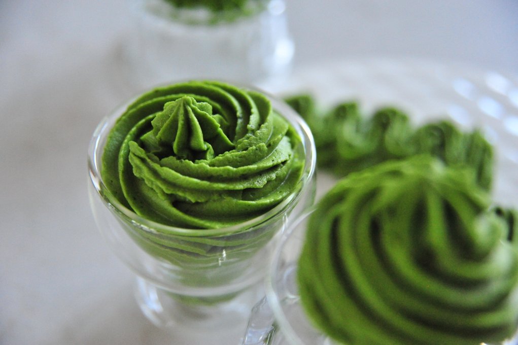 抹茶鲜奶油霜饰制作