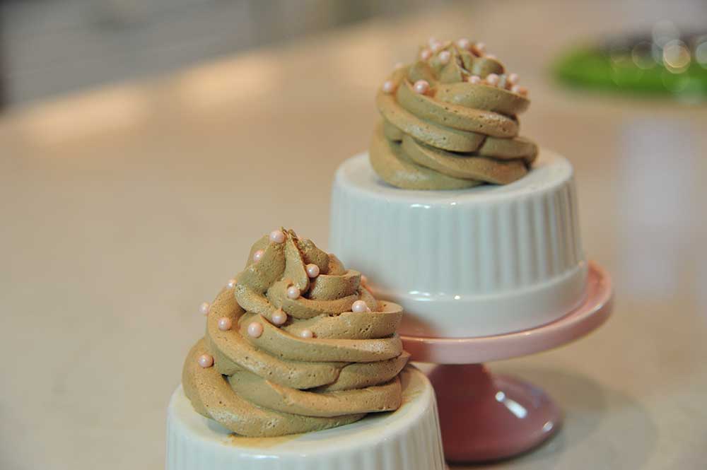 巧克力奶油蛋白霜制作方法