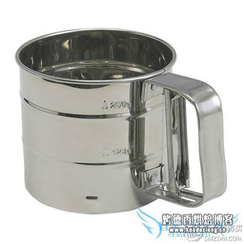 烘焙模具哪个牌子好，一个烘焙新手的进阶之路 篇二：必备工具模具及进阶