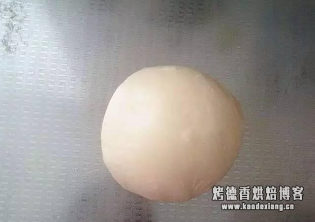 学烘焙需要揉面吗？面团揉面手法及发酵技巧，做面包不再难！（详细图解）