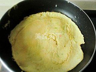 玉米鸡蛋饼,玉米粉和面粉要放多少才能做得香嫩?