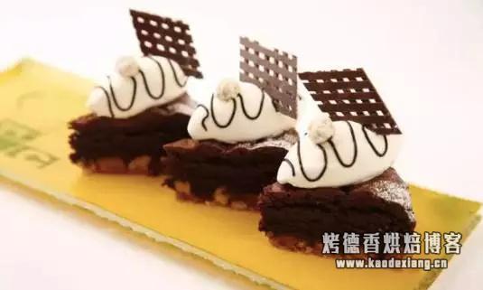 黄油打发奶油怎么做 烘焙基础知识篇——打发黄油、奶油、蛋白的讲解与分析