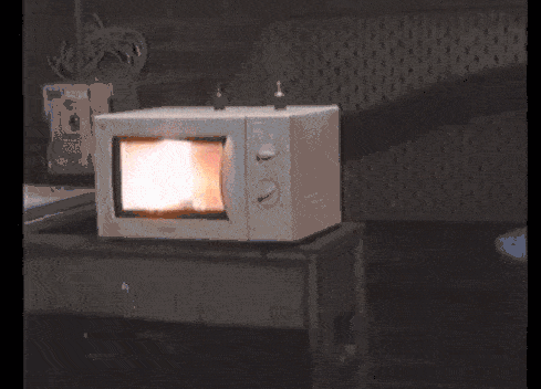 微波炉危害性，葡萄放进微波炉会爆炸？这些东西都不能放进微波炉！