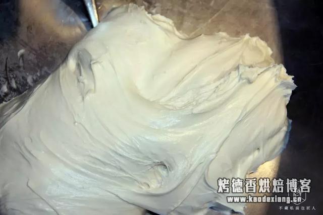黄油代替品 黄油用完了,橄榄油和猪油能替代做面包吗?