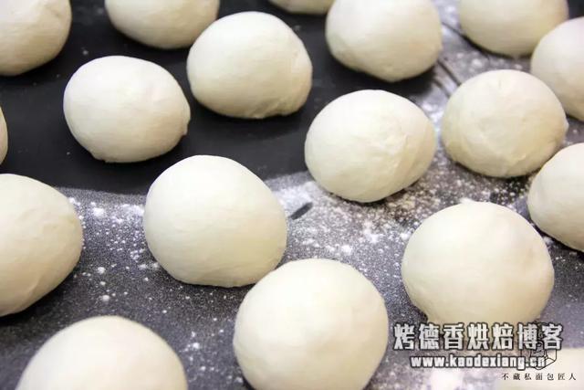 黄油代替品 黄油用完了,橄榄油和猪油能替代做面包吗?