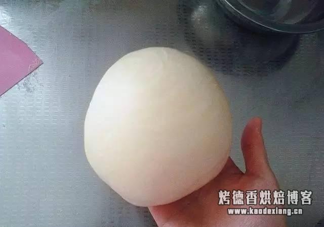 学烘焙需要揉面吗？面团揉面手法及发酵技巧，做面包不再难！（详细图解）