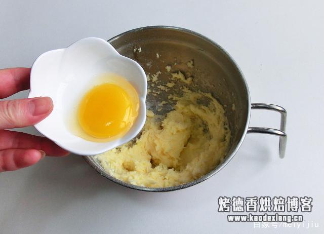 黄油打发技巧 烘焙入门技巧,黄油的软化与打发,看看这个做法你就明白了