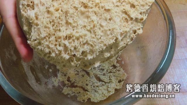 泡打粉、酵母粉的区别和用法 今天可算长知识了 以后不会再用错了