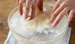 自制黄油——奶油打发过头了怎么办？教你一招变废为宝