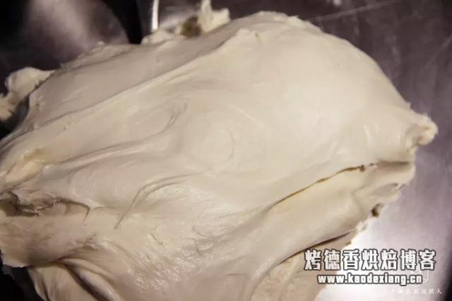 黄油代替品 黄油用完了,橄榄油和猪油能替代做面包吗?