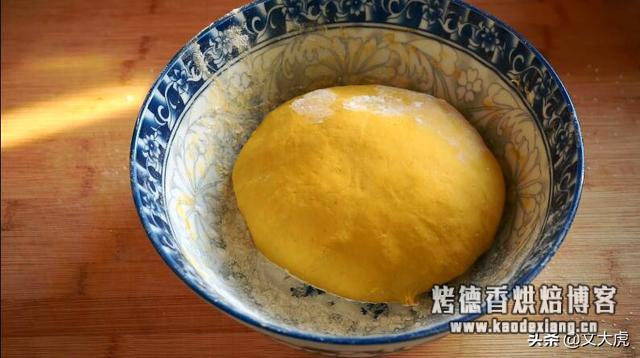 做南瓜饼,该加面粉还是糯米粉?区别在这里,别做错了
