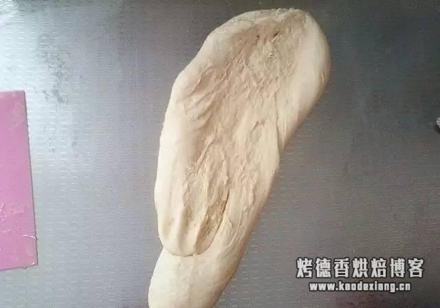 学烘焙需要揉面吗？面团揉面手法及发酵技巧，做面包不再难！（详细图解）