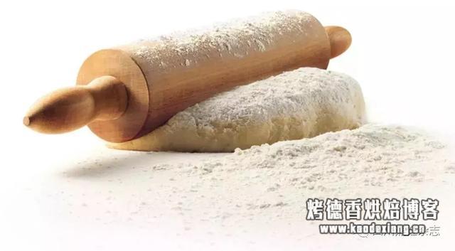 解读制作馒头的三种方式|老面馒头,酵母馒头,自发粉馒头!香味及成型原理~