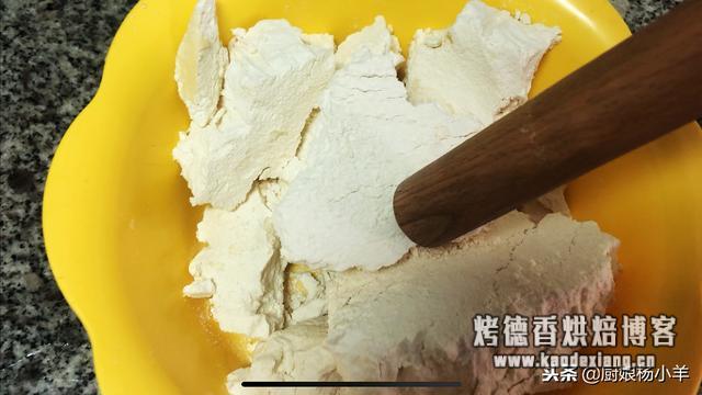 做蛋糕的低筋面粉不要买了,教你在家自制低筋粉,再也不花冤枉钱