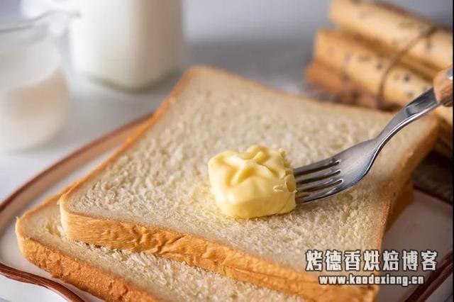 烘焙用什么黄油性价比高?我花了几千块才知道黄油的那些事,今天都要告诉你