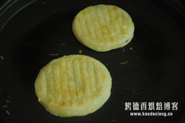 糯米粉做面包的方法?糯米粉最新吃法,手不沾面,3分钟搞定营养早餐,做法超级简单
