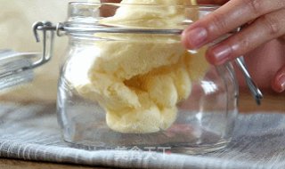 自制黄油——奶油打发过头了怎么办？教你一招变废为宝