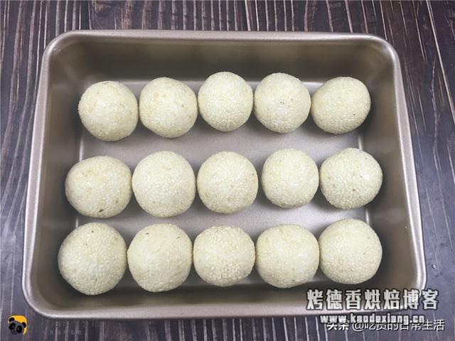 糯米粉怎么和面不裂 糯米粉的新做法,不塌陷,不开裂,个个金黄酥脆,一锅不够吃