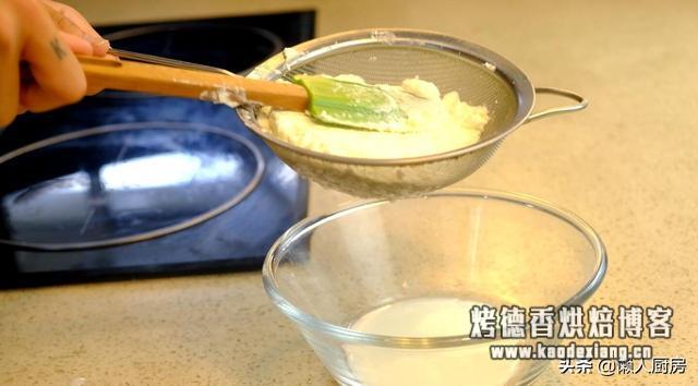 你知道黄油是怎么做的吗?其实做法很简单,一盒淡奶油就搞定