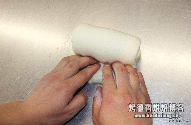 如何做出完美的山型吐司?窍门在这里!