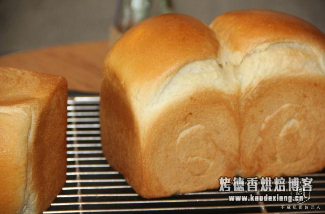 如何做出完美的山型吐司?窍门在这里!