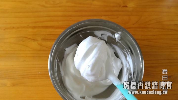 芝士浓郁的网红古早味蛋糕,不凹陷不回缩真的很简单