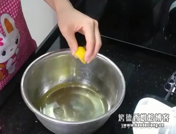 【蛋糕教程】教你戚风蛋糕零失败做法,蓬松柔软不塌陷,一次成功