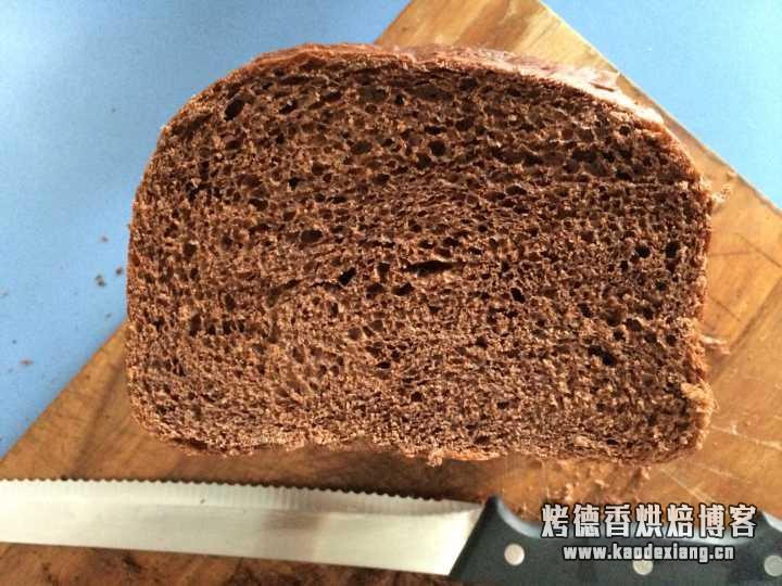 为什么用面包机做出的面包像馒头?怎样做面包能够更松软?