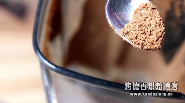 黑糖也能打发蛋白,注意这个步骤,闻着都想吃,戚风蛋糕N+3做法