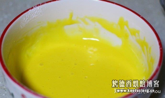 【蛋糕教程】教你用3个鸡蛋做12个杯子蛋糕,无添加