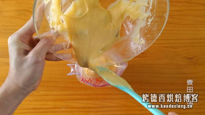 这款爆浆蓝莓玛芬蛋糕,烘焙新手也能玩转,出炉就吃了3个