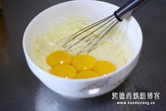 8寸戚风蛋糕的做法,适合烘焙新手制作,口感细腻绵软,零失败