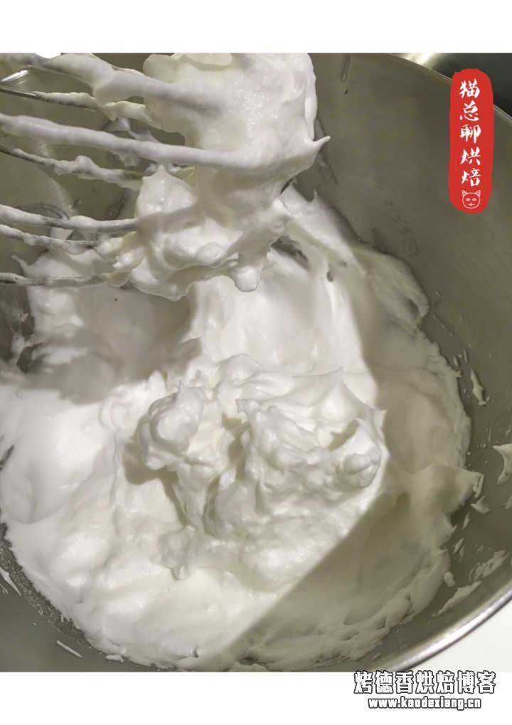 如何检查蛋白霜的打发程度?